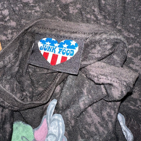 Junk Food Skull & Rose Graphic Tee S/M Black Gray Semi-Sheer
T-Shirt 💀🌹 - Picture 2 of 5